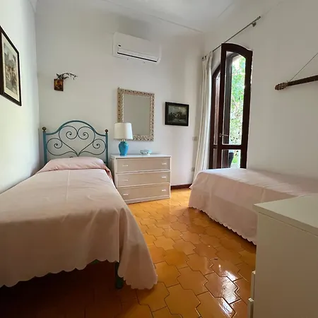 Regina Di - Matermania - Capri