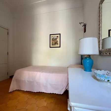 Regina Di - Matermania - Capri
